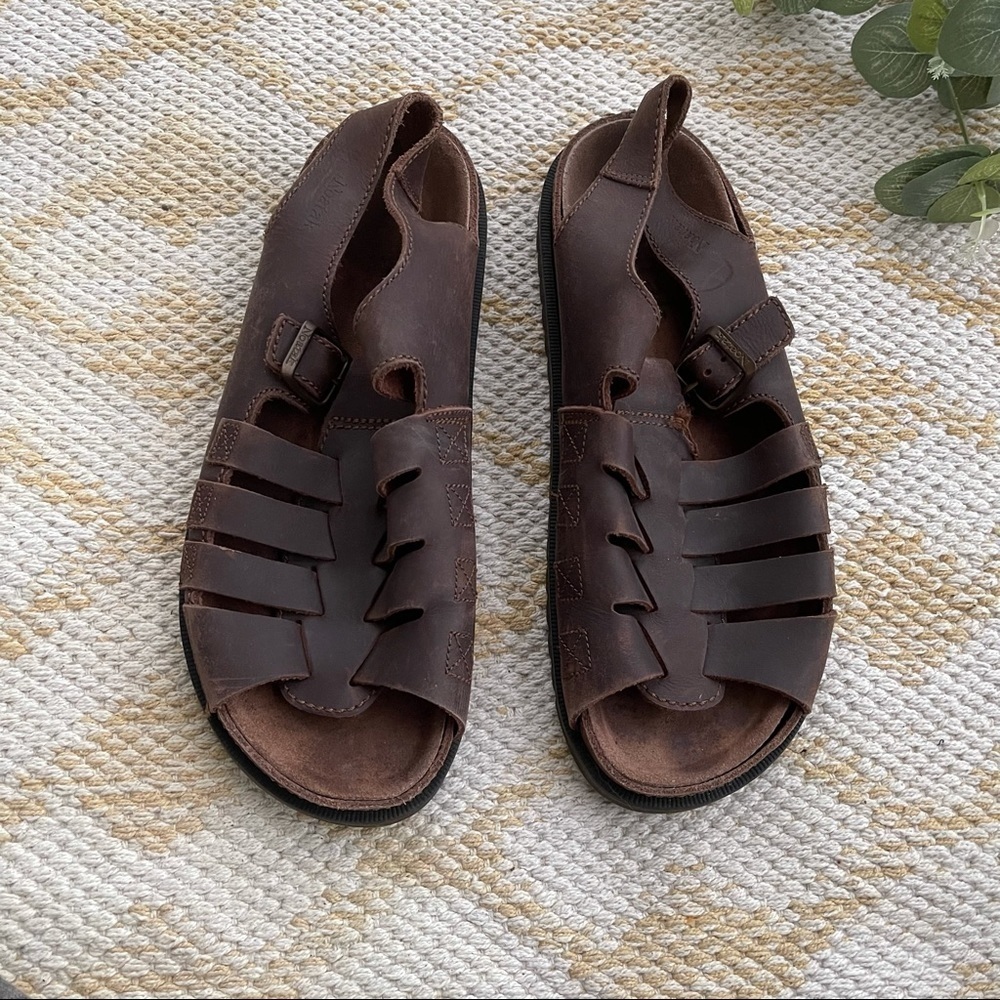 Noatak Brown Leather Fisherman Sandals‎